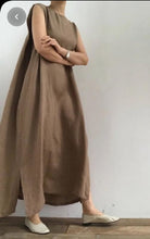 Load image into Gallery viewer, Linen-Blend Pleated Dress