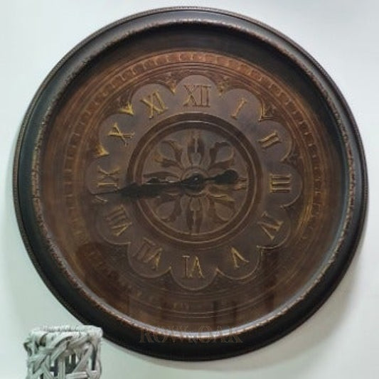 Classic Round Parlor Clock