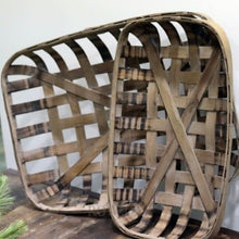 Load image into Gallery viewer, Vintage Tobacco Basket Large