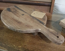 Load image into Gallery viewer, Wooden Cutting Board Risers Oval