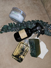 Load image into Gallery viewer, Refreshing Spa Gift Box - Eucalyptus &amp; Bergamot