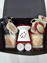 Load image into Gallery viewer, Winter Wax Melts with Burner Gift Set