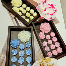 Load image into Gallery viewer, Gift Box of Floral Wax Melts