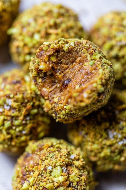 Date, Almond & Pistachio Balls