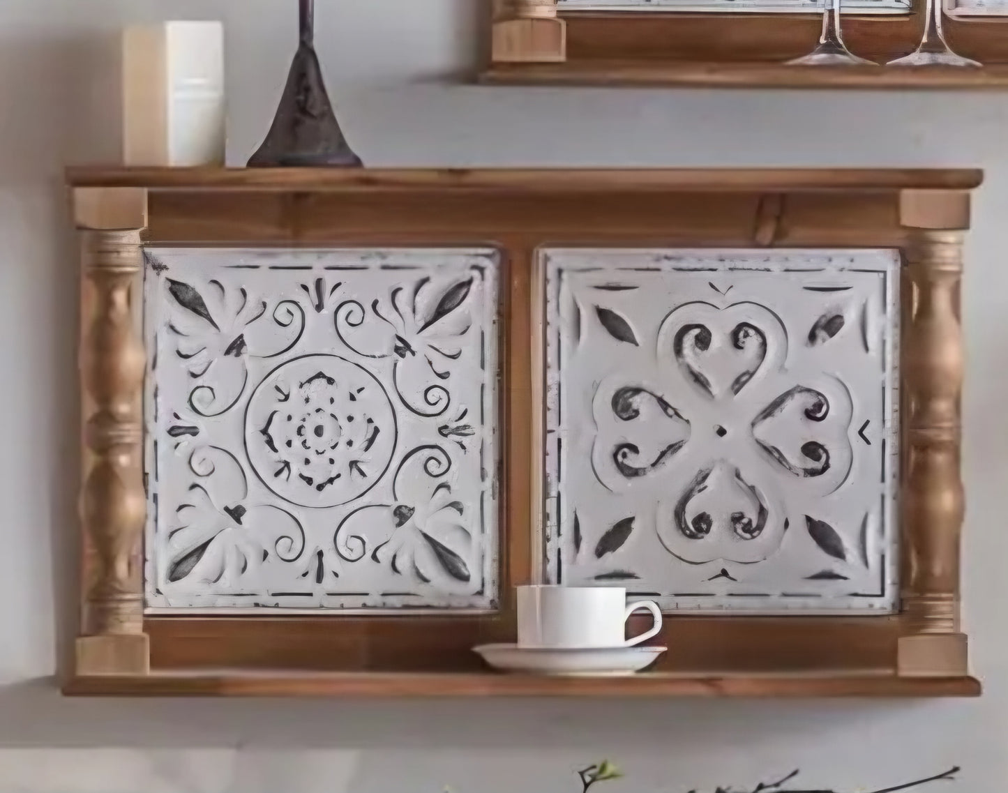 Farmhouse-style Wood & Metal Shelf