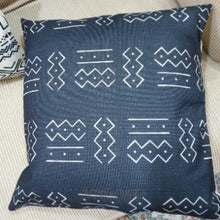 Load image into Gallery viewer, African Mud Cloth-Style Cushions Pattern #13