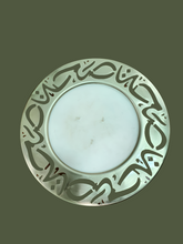 Load image into Gallery viewer, وعاء الخط النحاسي مع شمعة