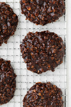 Load image into Gallery viewer, Dark Chocolate Oatmeal Peanut Butter Cookies