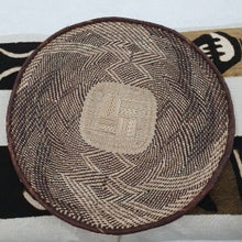 Load image into Gallery viewer, Kenyan Handwoven Tonga Wall Baskets - Natural No 1 50Cm