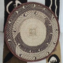 Load image into Gallery viewer, Kenyan Handwoven Tonga Wall Baskets - Natural No 3 41Cm