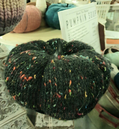 Knit Pumpkins Black Tweed