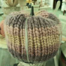 Load image into Gallery viewer, Knit Pumpkins Lavender