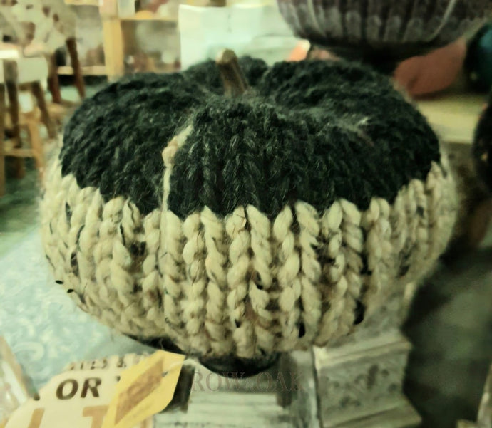 Knit Pumpkins Two-Tone Grey