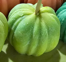 Load image into Gallery viewer, Fall-Scented Pumpkin Mini-Candles