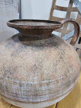 Load image into Gallery viewer, Short Rustic Ombre Metal Vase