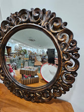 Load image into Gallery viewer, مرآة نحاسية وخشبية عتيقة