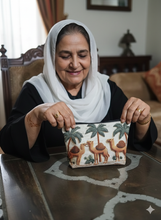 Load image into Gallery viewer, Camel Gift Travel Bag