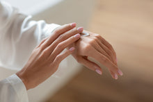 Load image into Gallery viewer, Extra Creamy Shea Butter Hand &amp; Foot Lotion