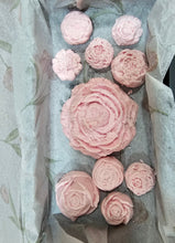 Load image into Gallery viewer, Gift Box of Floral Wax Melts
