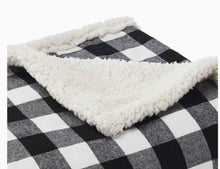 Load image into Gallery viewer, Eddie Bauer Plaid Sherpa Throw