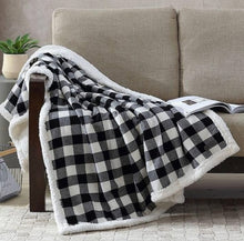 Load image into Gallery viewer, Eddie Bauer Plaid Sherpa Throw