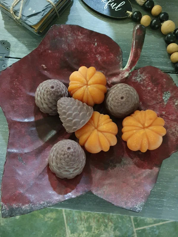 Rustic Metal Leaf Tray