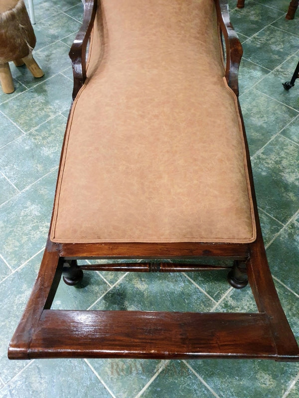 Teak & Leather Chaise Longue